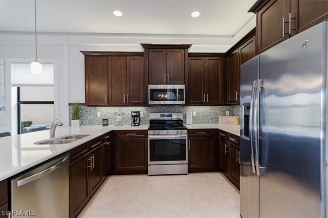 Building Photo - 13441 Coronado Dr