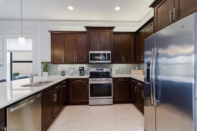 Foto del edificio - 13441 Coronado Dr