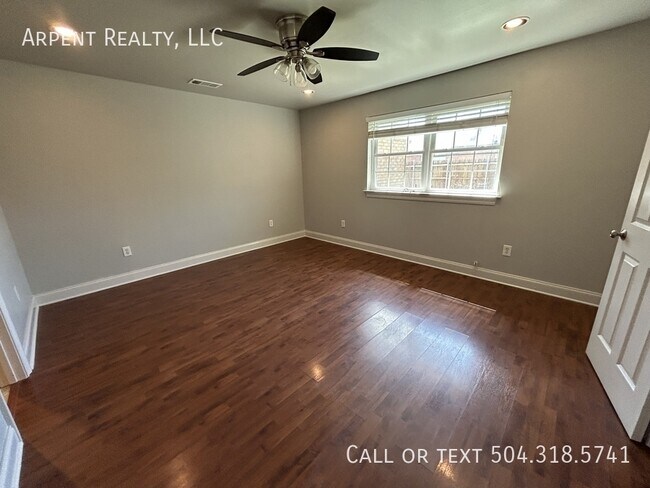Foto del edificio - 3108 Tournefort St