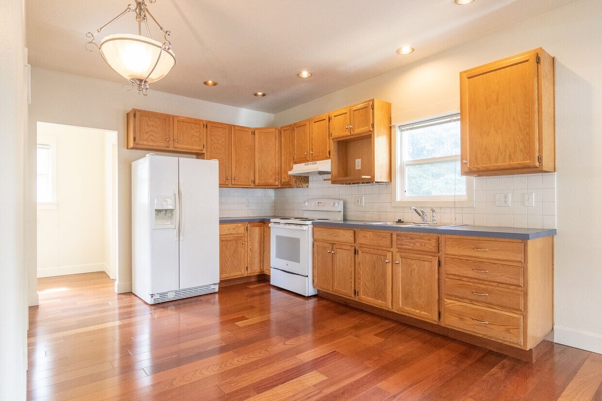 Foto principal - 1004 N Mason St