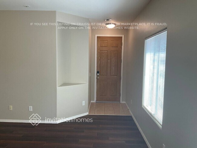 Foto del edificio - 898 E Canyon Rock Rd