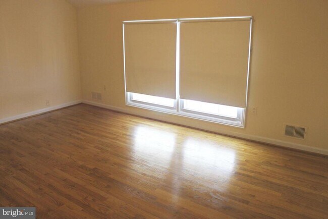 Foto del edificio - 6210 Cottonwood St