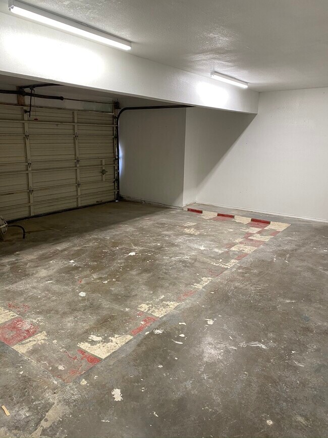 Garaje adjunto para 2 coches - 4528 Lanham St