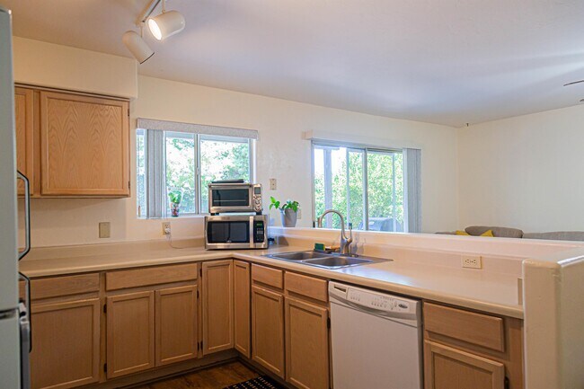 Building Photo - 11645 N Copper Creek Dr