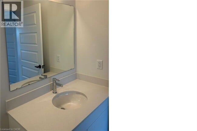 Building Photo - 1100 Lackner Pl