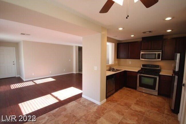 Foto del edificio - 8108 Calico Wind St