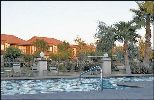 Building Photo - Desert Star