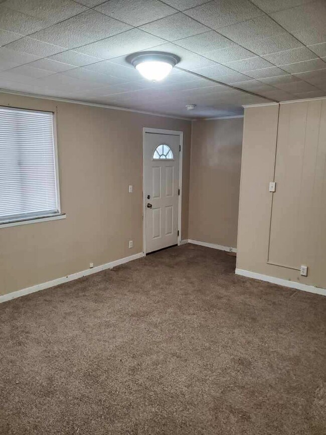 4004 Soltis Dr, Clairton, PA 15025 Townhouse for Rent in Clairton, PA