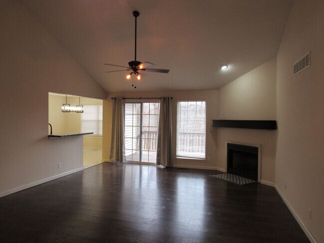 Foto del edificio - 3 bedroom house in Lake Ozark for rent