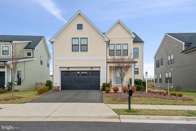 Building Photo - 25495 Woodbine Farm Dr