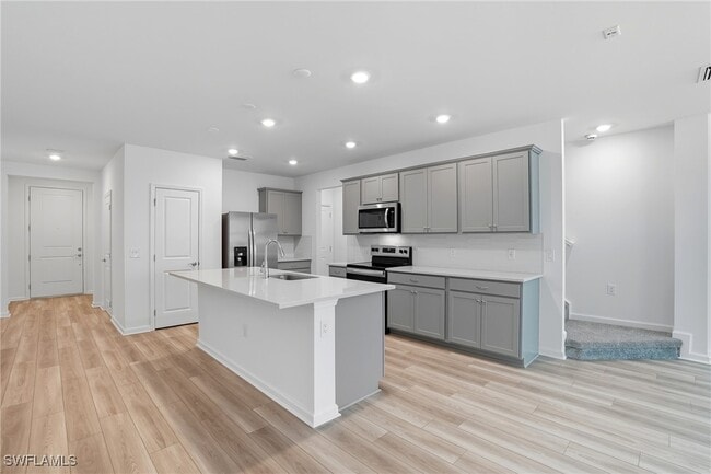 Building Photo - 27883 Radiant Ct