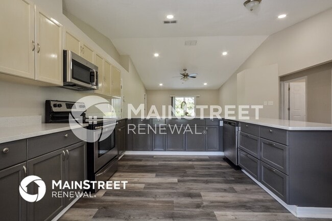 Building Photo - 548 Berkley Pointe Dr