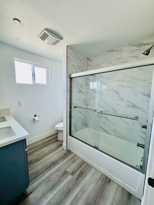 Foto del edificio - 215 E 29th St