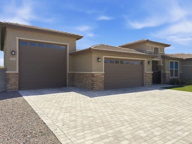 Foto del edificio - Luxury SMART HOME For Rent!