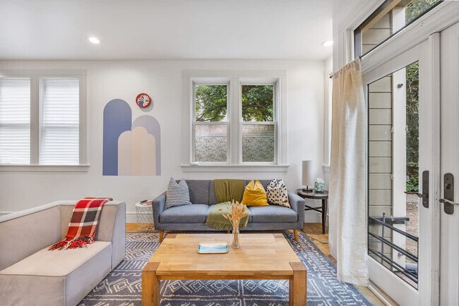 Building Photo - 1936 Channing Way