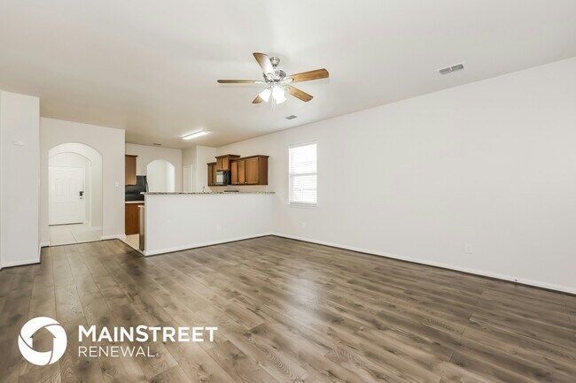 Foto del edificio - 9225 Lone Cypress Dr