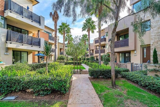 Foto del edificio - 5828 S Sparrow Ct