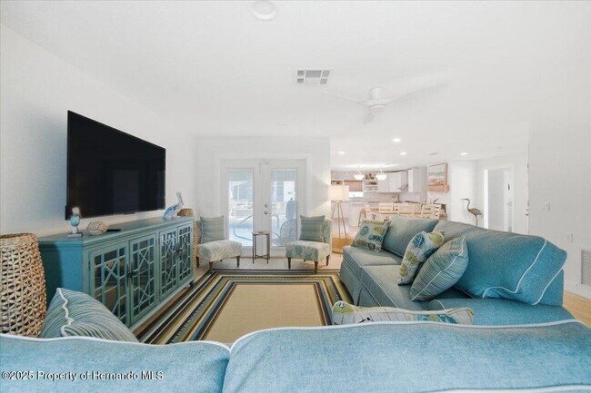 Foto del edificio - 4262 Biscayne Dr