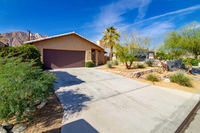 Building Photo - 53045 Avenida Alvarado