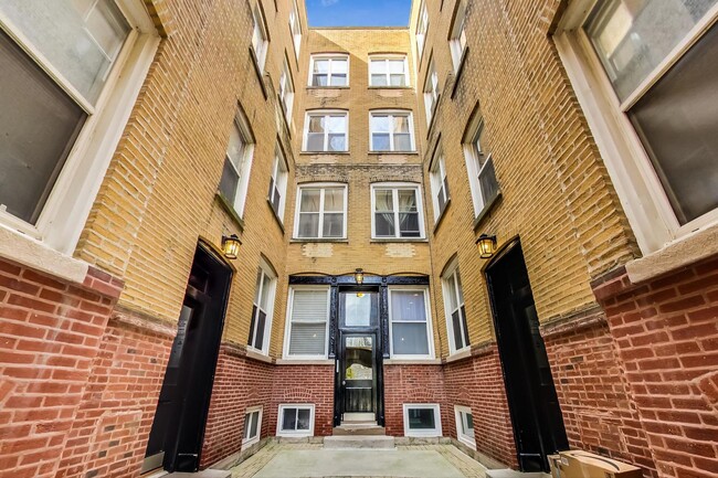 Building Photo - 2636 N Orchard St