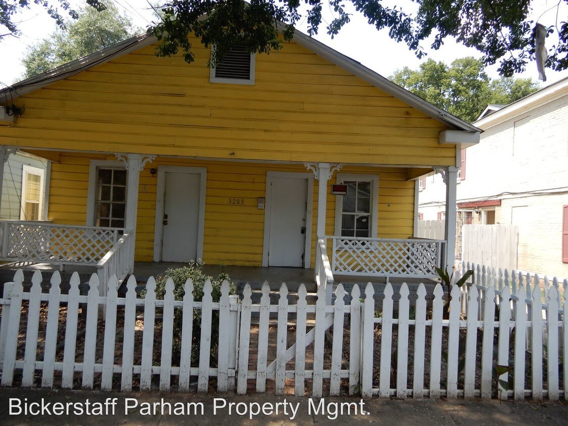 3209 5th Ave, Columbus, GA 31904 Room for Rent in Columbus, GA