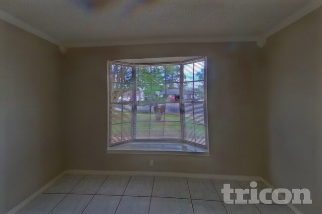 Building Photo - 8252 Yolanda Ct