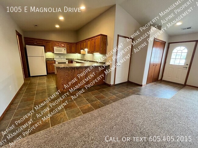 Foto del edificio - 1005 Magnolia Dr