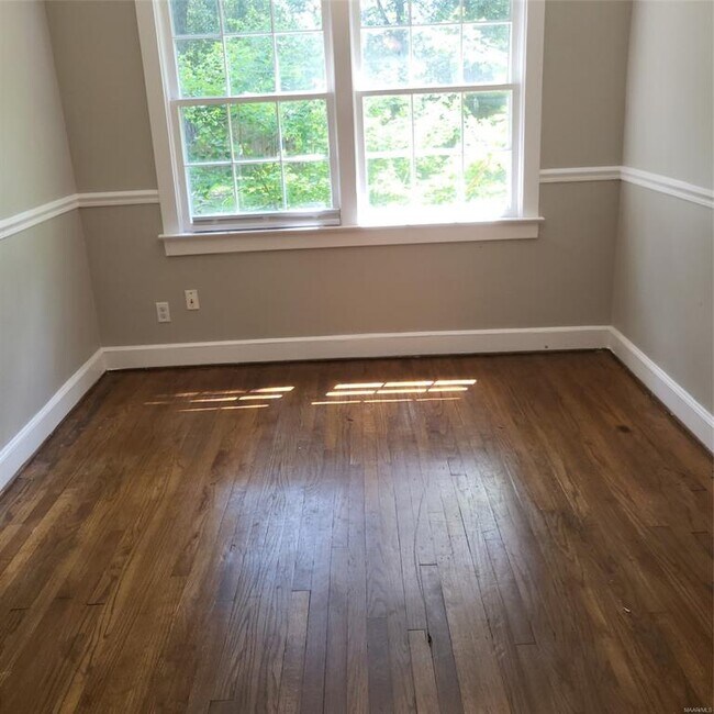 Foto del edificio - 3747 Narrow Lane Rd