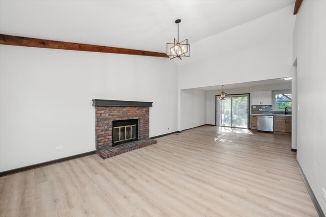 Building Photo - 8040 Geneva St