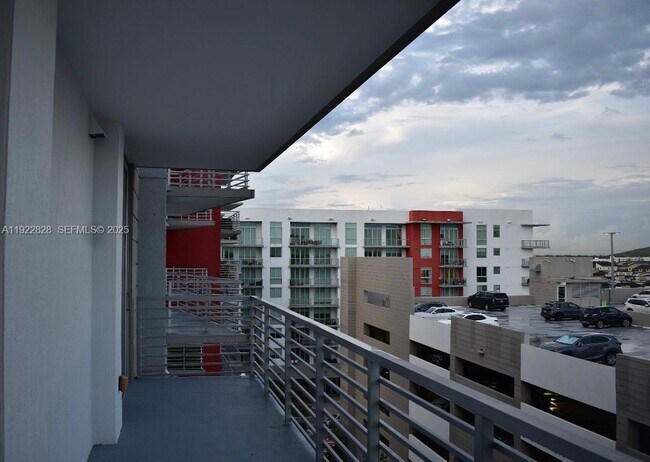 Building Photo - 7661 NW 107th Ave