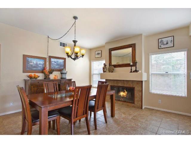 Building Photo - 3 Bedroom + Office in Rancho Highlands