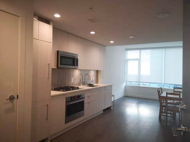 Photo du bâtiment - 5051 Imperial St