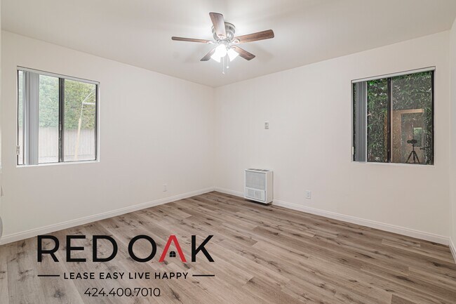 Foto del edificio - 354-360 Rennie Ave -356