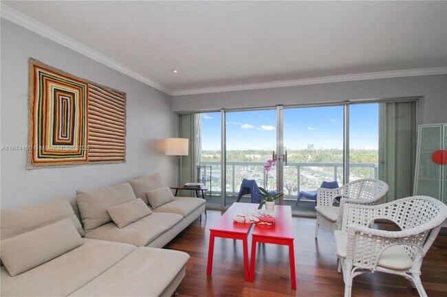Foto del edificio - 2451 Brickell Ave