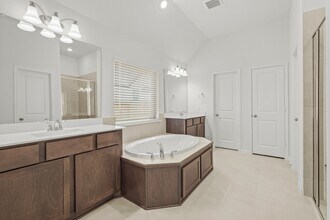 Building Photo - 1420 Florecer Ln