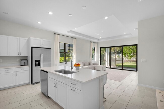 Building Photo - 14720 Kingfisher Lp