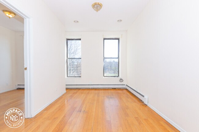 Building Photo - 673 Lafayette Ave