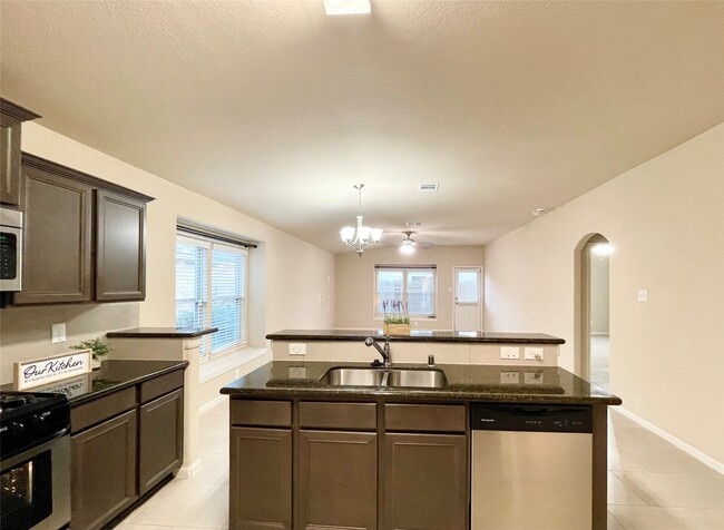 Building Photo - 19339 Vermillion Ct