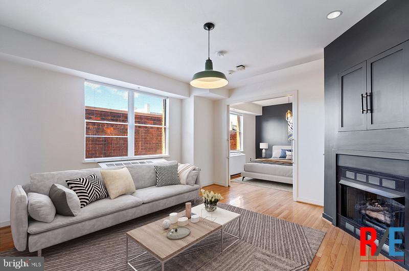 Foto principal - 815 King St
