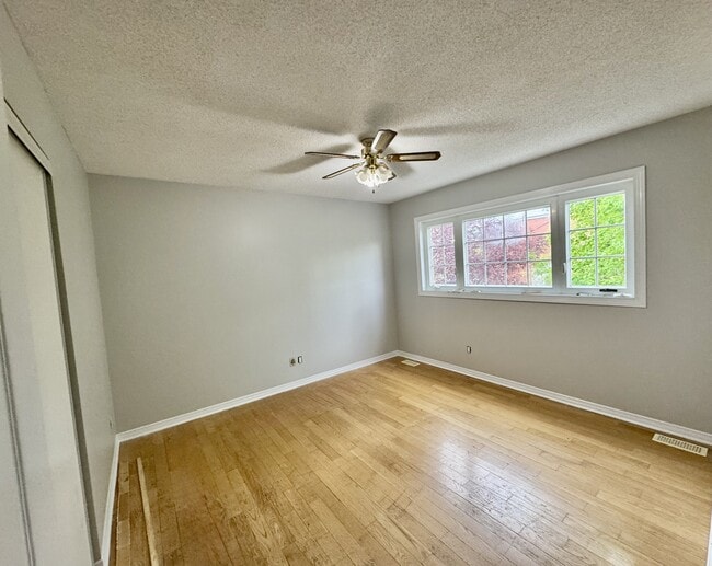 Building Photo - 205 Glynn Ave