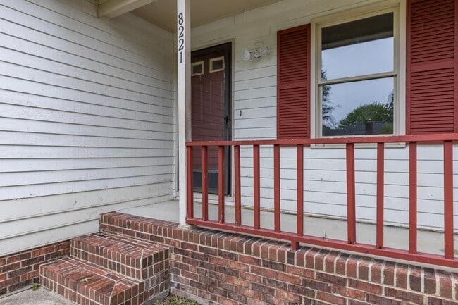 Building Photo - 8221 Rocky Ct
