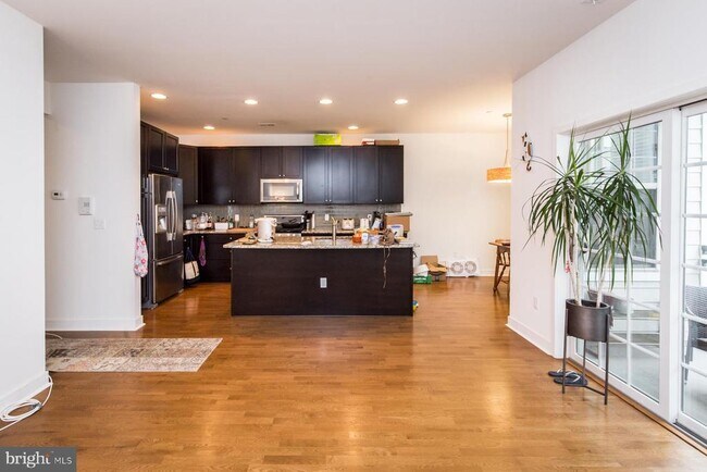 Foto del edificio - 207 Brinley Ct