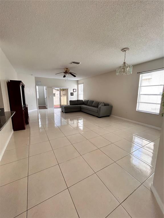 Foto del edificio - 5727 Vista Linda Dr