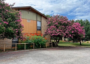 Building Photo - 101 Fenway Loop