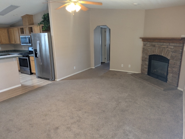 Building Photo - 2376 W Rock Island Ave