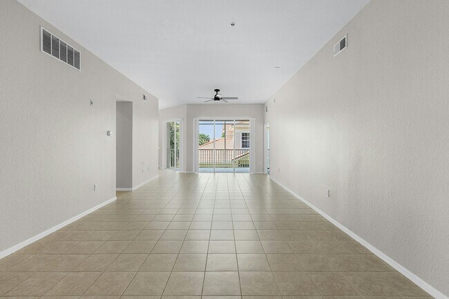 Building Photo - 9225 Belleza Way