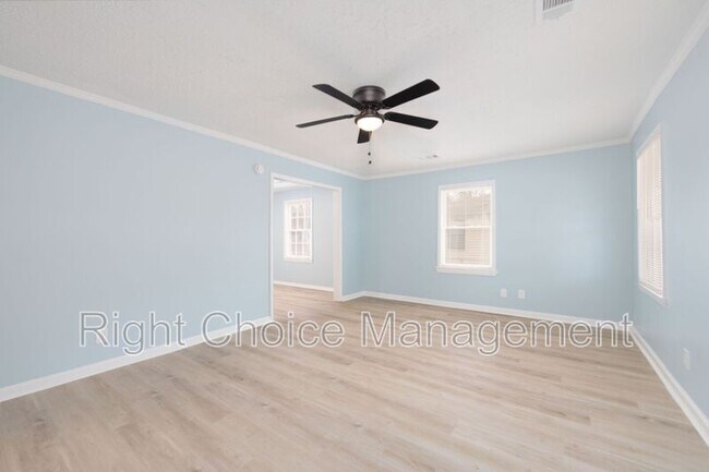 Building Photo - 519 Parkchester Dr