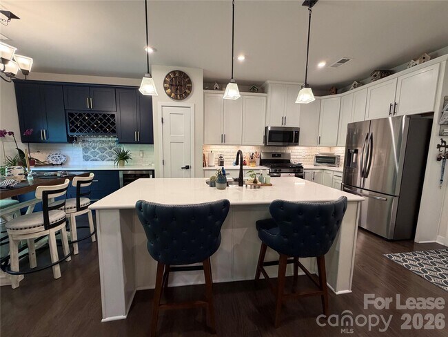 Foto del edificio - 163 Beacon Dr