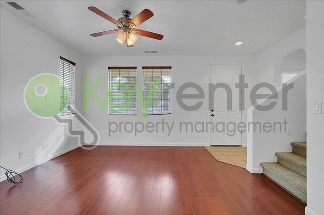 Building Photo - 10923 Oakham Dr