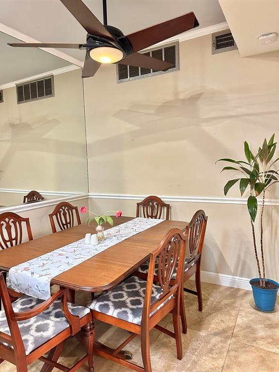 Foto del edificio - 2100 Tanglewilde St